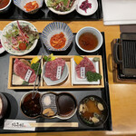 近江牛 岡喜本店 - 近江牛焼肉滋味御膳厳選部位3種4000円