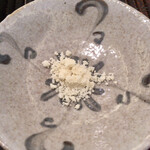 魚菜料理 縄屋 - 海鼠塩