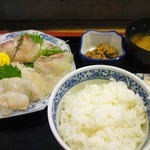 和食 魚佐次 - 地物刺身盛り合わせ定食：2,310円