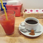 創作Dining Riabbra - ホットコーヒー、ブラッドオレンジ