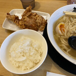 彩色ラーメン きんせい総本家 夢風 - 