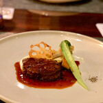 レストラン＆バー｢SKY J｣ - 北海道産”クロウシリ牛”フィレ肉のポワレ 季節野菜とトリュフのソース