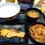 Yoshinoya Minami Koiwa Ten - 