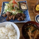 Tekka - レバーとカルビの定食(￥920円)