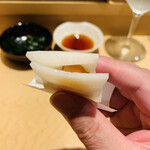 鮨 由う - ・自家製カラスミ餅