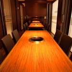 みなとみらいde 焼肉 DOURAKU - 店内1