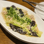 豊栄 - キクラゲと鶏の腐乳炒め
