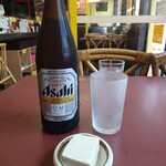 ５０番 - 瓶ビールとお通しの冷奴