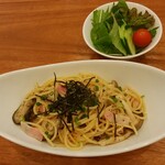 カフェフェルマータ - ベーコンとなすのバターしょう油パスタ