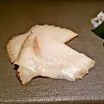 たかおか - 「煮鮑、館山」シルクの舌触り。かみしめると程よい弾力で旨い！！
