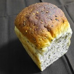 ガネッシュ - 料理写真:ごま食パン