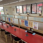 ラーメン もっけだの - カウンター席