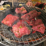 焼肉ヒロミヤ - 焼き焼き