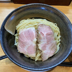 Chuuka Soba Oshitani - 【期間数量限定】焼き煮干しつけそば 900円の麺
                写真は大盛り＋150円（2021年6月）