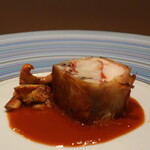 フィエルテ - ブルターニュ産 オマールブルー/パイ包みアップ