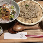 スタンド JAPA SOBA HANAKO - 太郎セット、ポキ丼、ざるそば、金のタレ