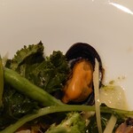 ベルエキップ - ムール貝と燻香を付けた野菜