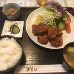 レストランまとい - 若鶏唐揚げ定食　968円  大盛ライス　150円