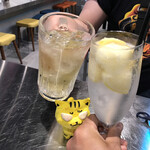 Taishuushokudou Umeda Horu - フルーツサワー　ゴロゴロレモン350円で、乾杯！