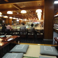 稚加榮 本店 - １階はこんな感じ