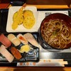 とれたて北海道 - 寿司天ぷらそばセット(850円)です。