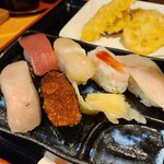 とれたて北海道 - お寿司です。