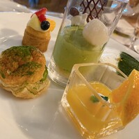 ポム・ダダン - 