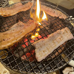 ホルモン焼き 炭商 - 