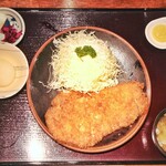 みなみ川 - ロースかつB おろし
            白味噌の味噌汁