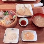 平塚漁港の食堂 - 