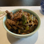 郷土料理ともん - 山菜入りのもつ煮