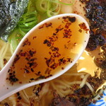 自家製麺 カミカゼ - 塩焦がしネギラーメン/スープ