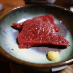 安代館 - 馬刺し