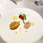 ASAHINA Gastronome - 毛蟹＆コック貝
      貝を一つずつ整列させてる