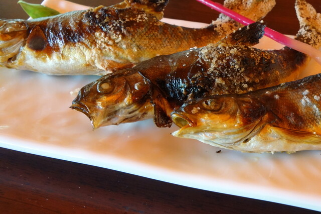 豪快 つけば料理で天然鮎 ウグイも美味い By カモネン 鯉西 つけば小屋 上田 郷土料理 その他 食べログ