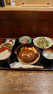 Shiki - ビーフシチュー定食