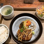 DINING1325 - 松阪牛と三重豚挽肉のハンバーグ