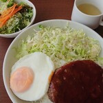 定食・喫茶 くれしーた - 日替わりランチ(ロコモコ)
