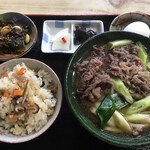 勢野うどん - 肉うどん定食