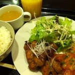 Cafe & Kitchen 米米食堂 - ランチ【木曜】にドリンクバープラスで800円