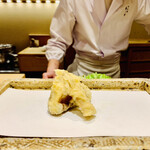 日本橋 蕎ノ字 - ☆玉取茸（静岡・岡部町）
      ◎肉厚で豊かな香りと旨味が濃い。かえしが塗られている。