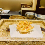 日本橋 蕎ノ字 - ☆桜えびかき揚げ（駿河湾）
      ◎えびの甘みと香ばしさは何とも言えない美味さ。　