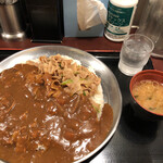 昭和食堂 - スタミナとカレーの合い盛り　メガ