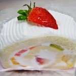 甘泉堂 - 「フルーツロール」\315です(10/18UP)