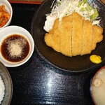 Manpuku Izakaya Ten - とんかつ定食