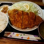 うえはら - とんかつ定食 850円