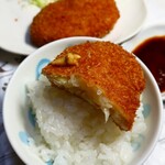 吉金精肉店 - コロッケ1ケ税込90円