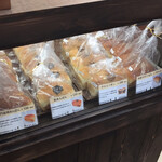 食ぱんの店 春夏+秋冬 JR神戸駅店 - 