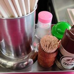 豚菜館 - 卓上調味料