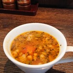 モンキー・ダイナー - 熱々ミネストローネ